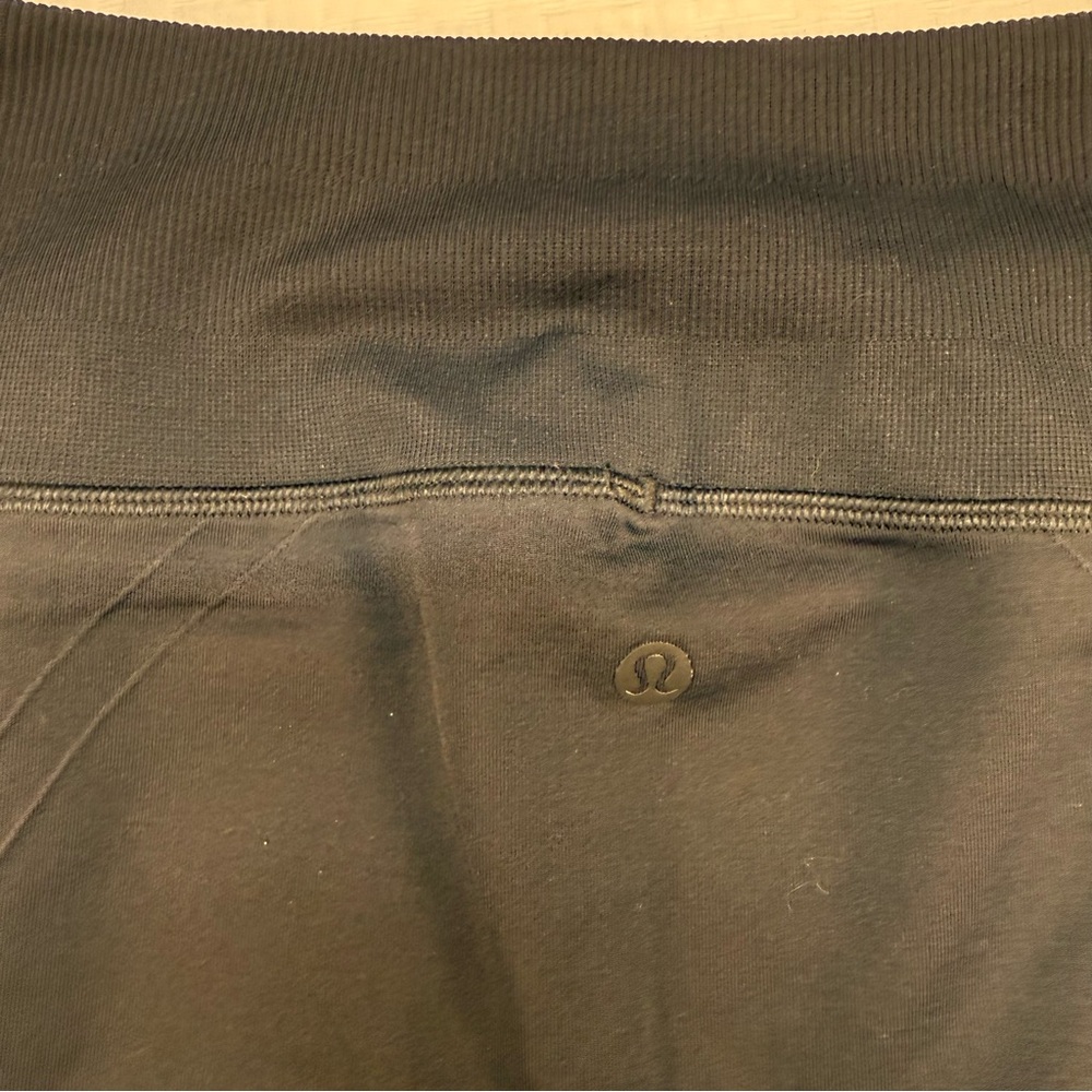 Lululemon Women’s Leggings Black/Gold Size Xs - Picture 5 of 9